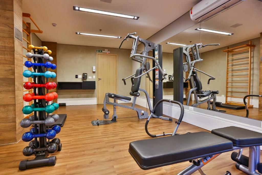 Fitness centrum a/nebo fitness zařízení v ubytování Maringá Airport Hotel