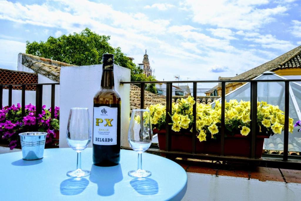 La Llave de la Judería Hotel Boutique italokat is kínál