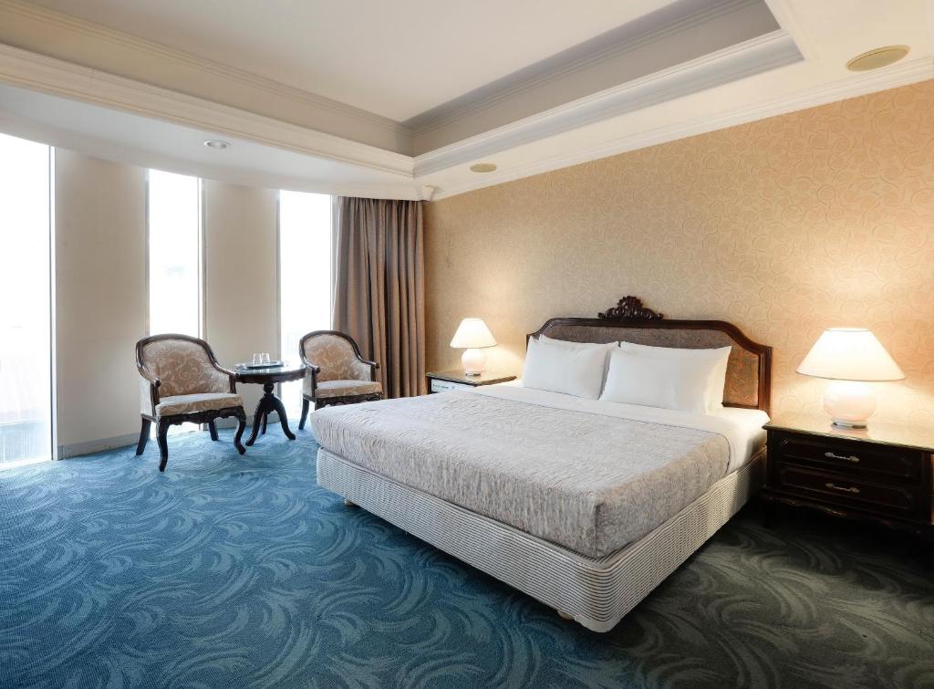 Forbes Hotel - Standard Double Room