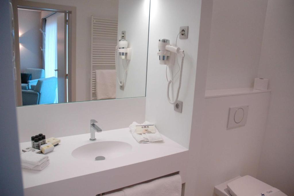 Hotel Restaurant Weinebrugge - Resim 43