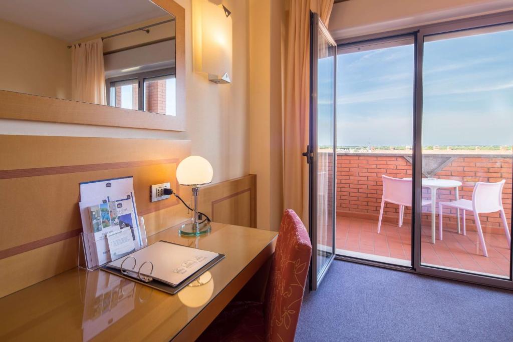 Balkón alebo terasa v ubytovaní Best Western Hotel I Triangoli