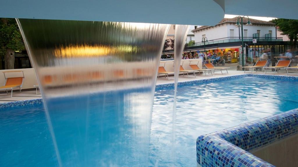 Bazén v ubytování Hotel Lido nebo v jeho okolí