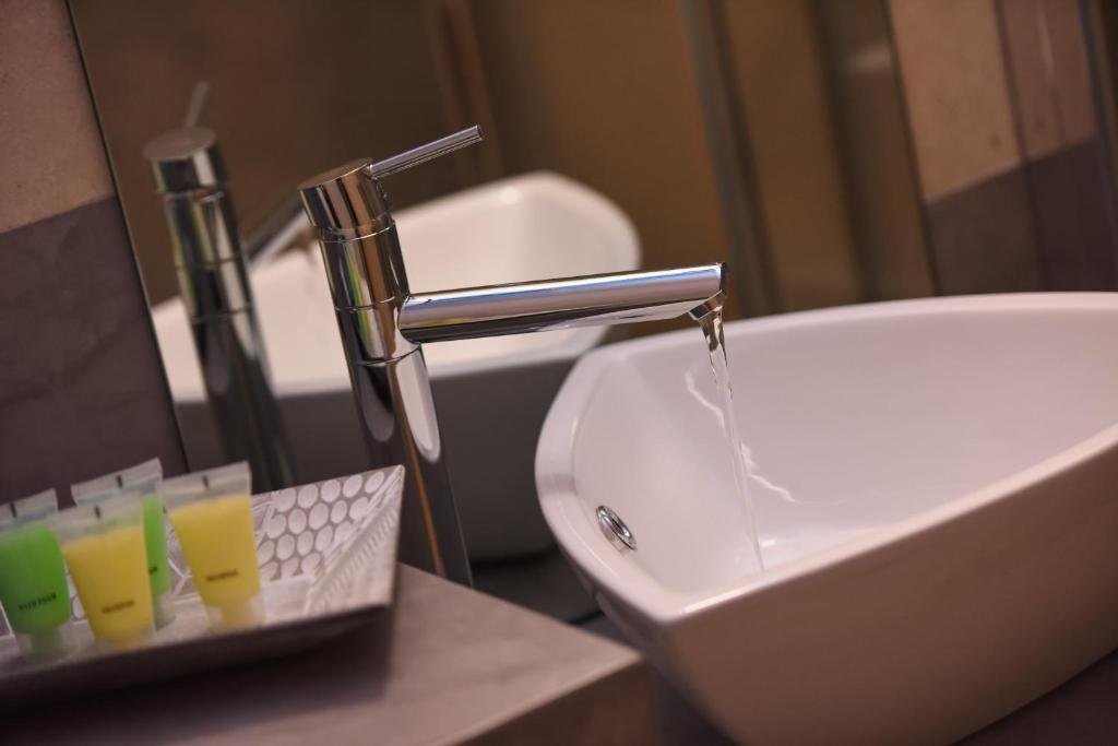 Angelo Del'Arte Estate - 4