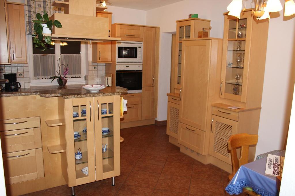 Kuchyň nebo kuchyňský kout v ubytování Ferienhaus Pepi
