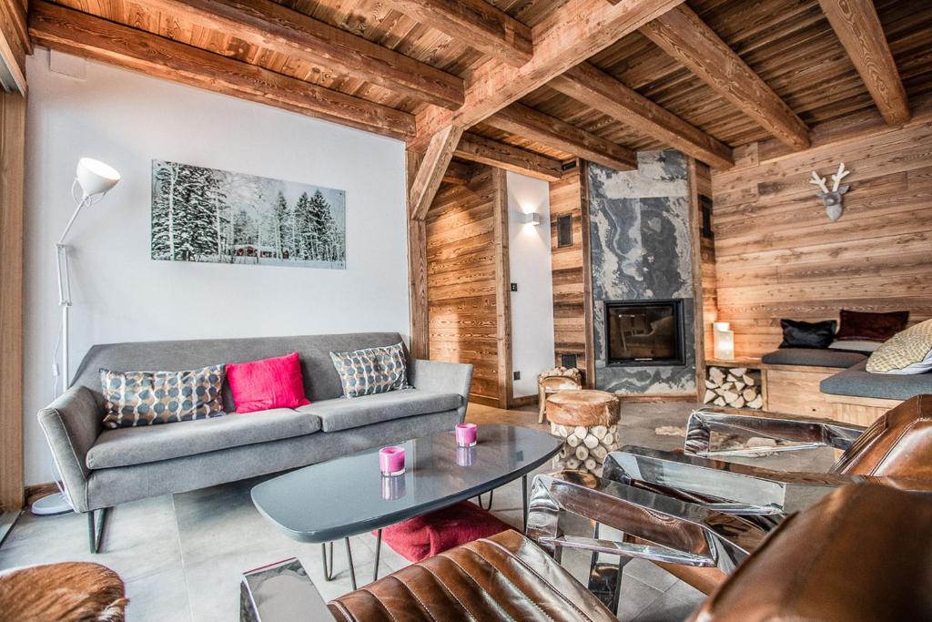 Photo de la galerie de l'établissement Chalet Petit Cerf, à La Salle Les Alpes