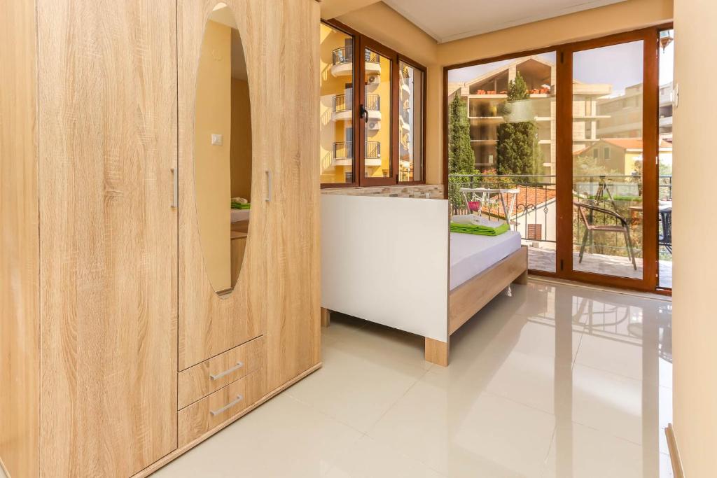 Jovan Apartments - 5