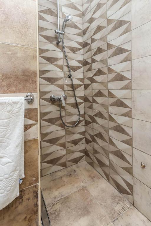 Jovan Apartments - 11