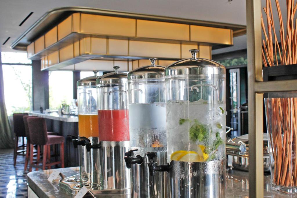 Nápoje v ubytování Goodrich Suites, Jakarta