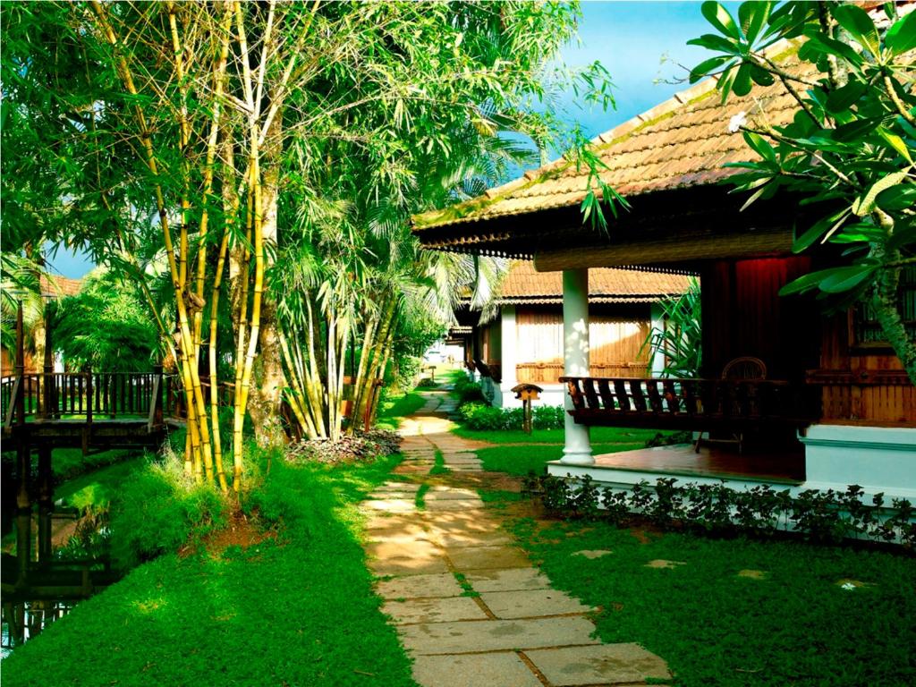 Zahrada ubytování Kumarakom Lake Resort