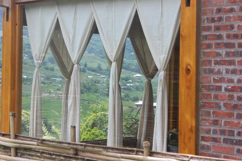 Hmong house Sapa - 11