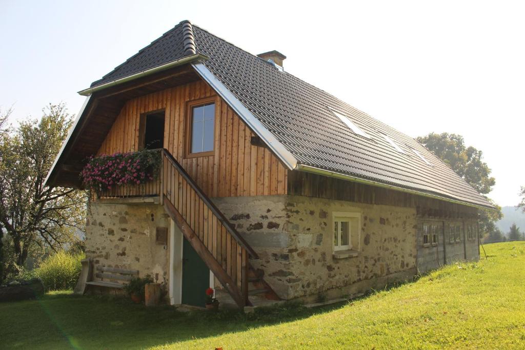 The building in which Az apartmant is located