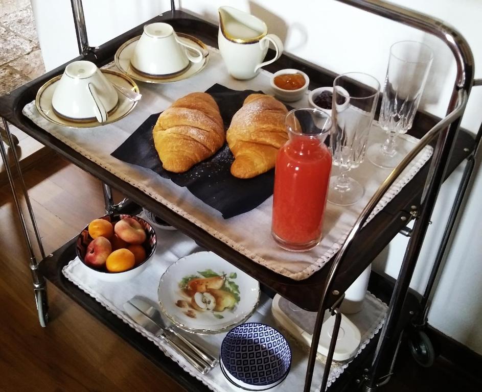 Jedlo v ubytovaní bed & breakfast alebo blízkom okolí