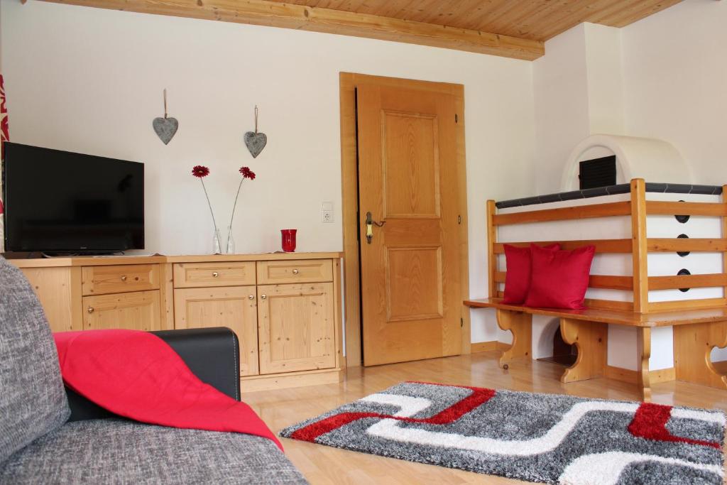 TV a/nebo společenská místnost v ubytování Appartements Moahof Zuhaus