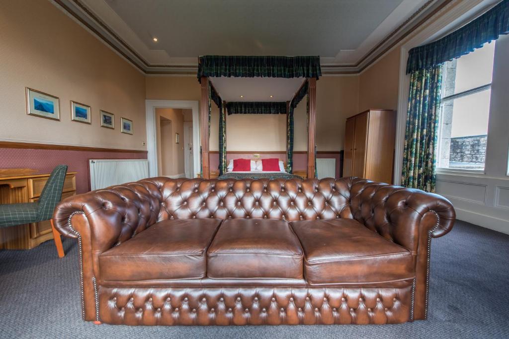 Cumbria Grand Hotel - Chambre Double Avec Un Lit De Quatre Affiches