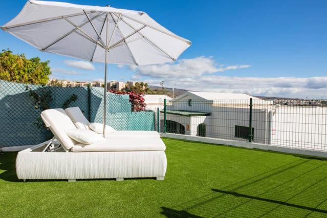 Posezení v ubytování bungalow con gran terraza con vistas