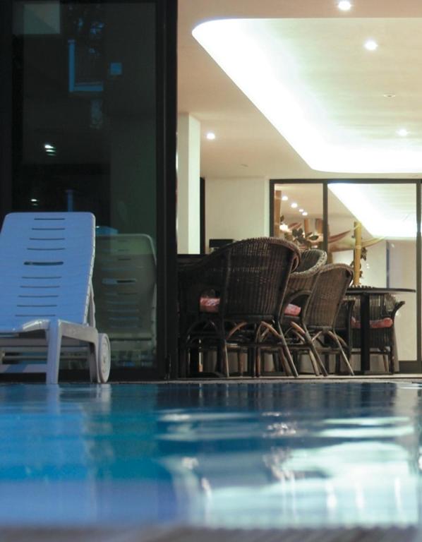Bazén v ubytování Hotel Liverpool nebo v jeho okolí