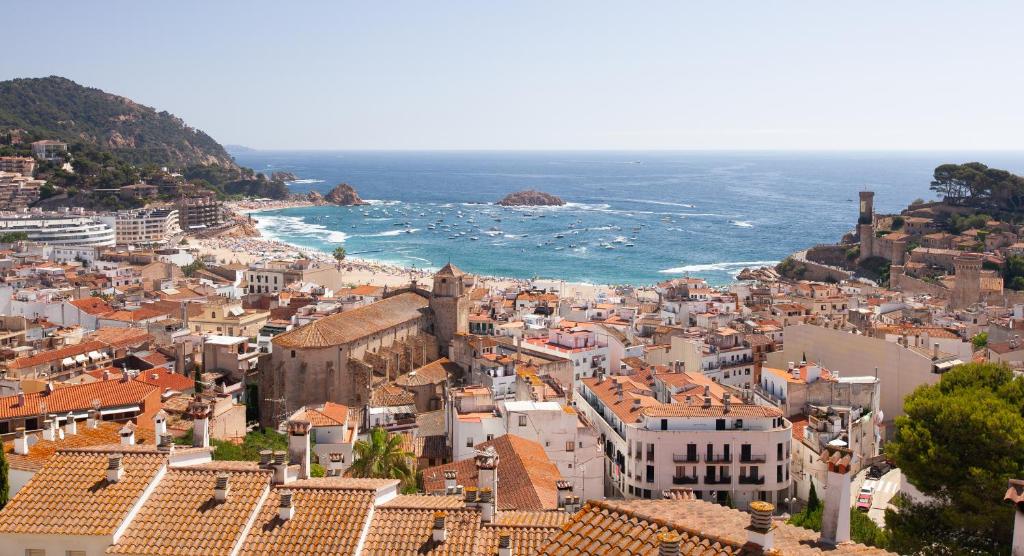 Lets Holidays Apartment Costa Brava, Tossa de Mar ...