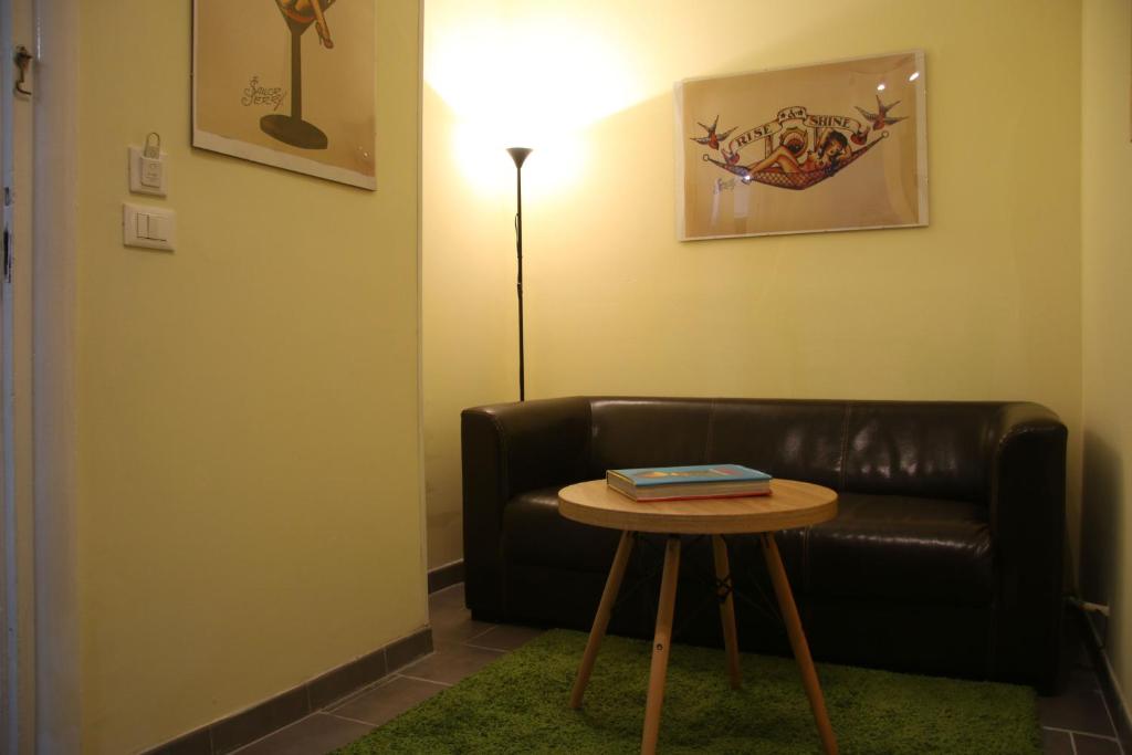 A seating area at Mila Guest House