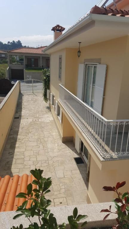 Balkón nebo terasa v ubytování Afonso's House Alpendurada
