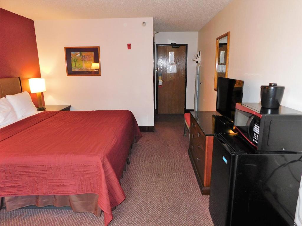 The Covered Bridge Inn - Standard King Room