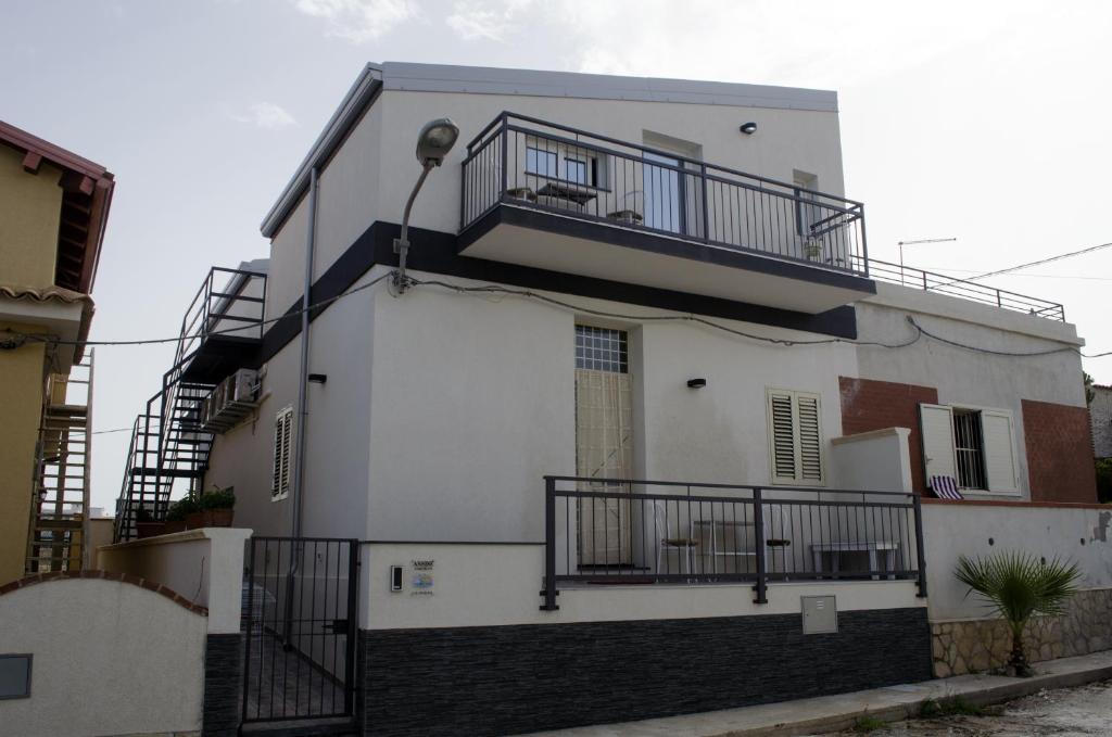 Ansise apartments - One-Bedroom House Ground Floor