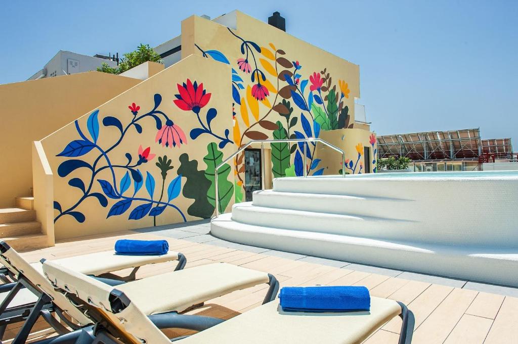 Bazén v ubytování Hotel Carlos I nebo v jeho okolí