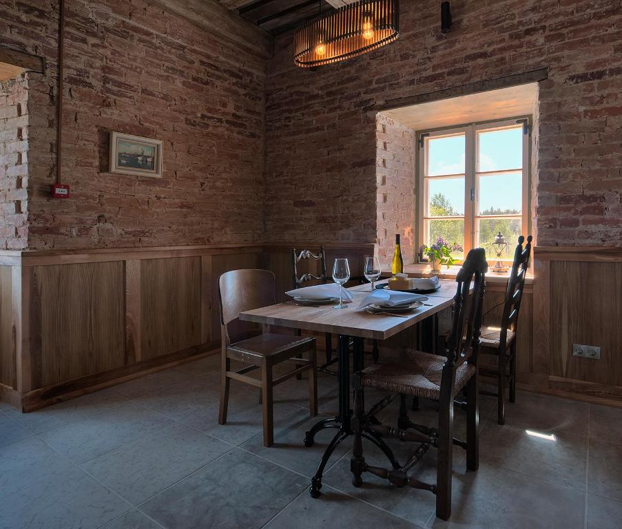 Fotografie z fotogalerie ubytování Ungru Guesthouse v destinaci Suuresadama