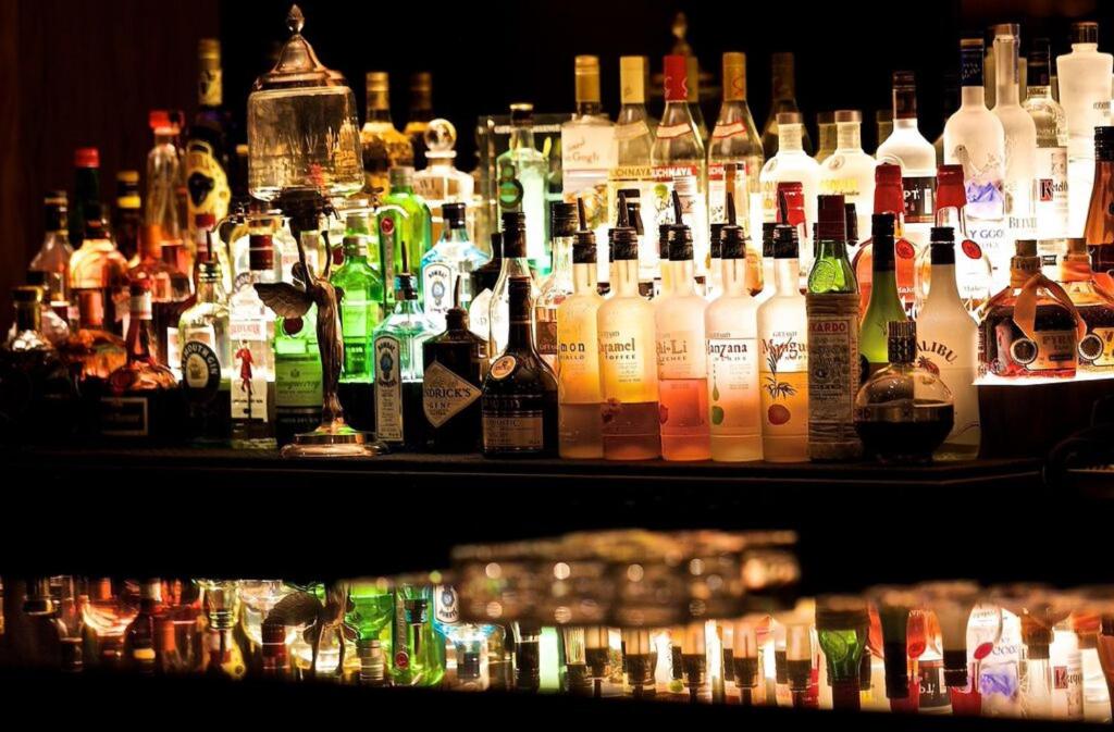 Century Plaza Hotel - Resim 11