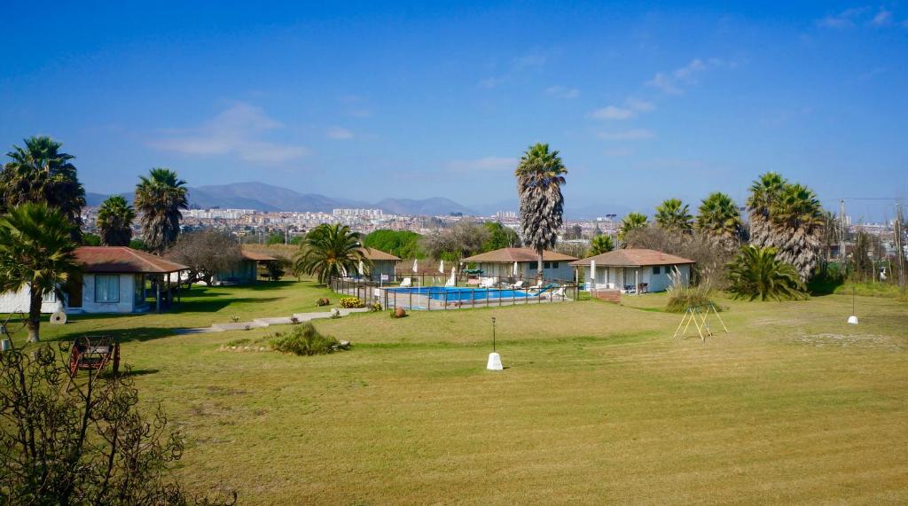 Un jardín fuera de Cabañas 4 Esquinas