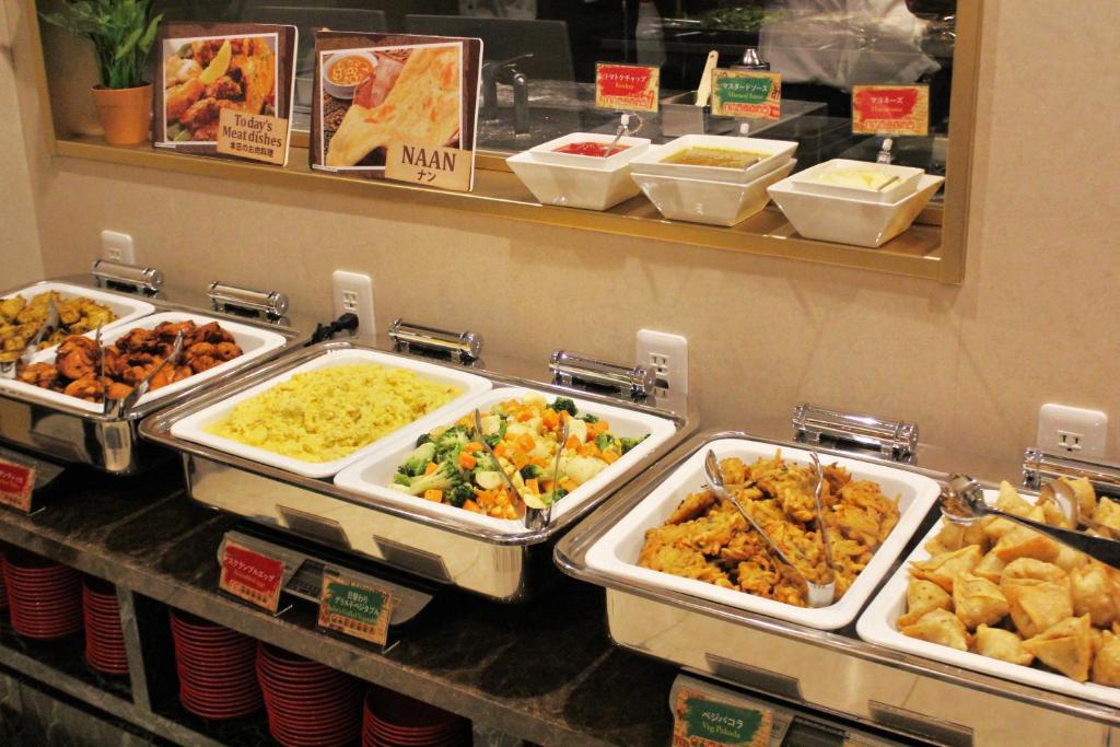 ホテルの敷地内または近くでの食事または食べ物