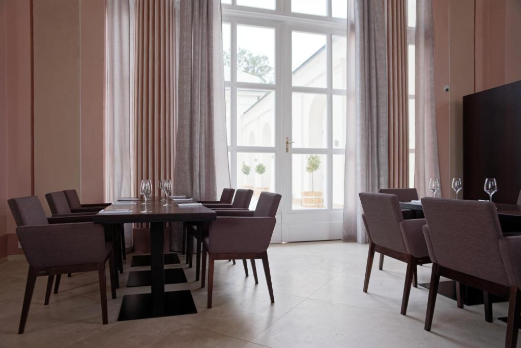Fotografie z fotogalerie ubytování HOTEL Hraniční zámeček v Hlohovci
