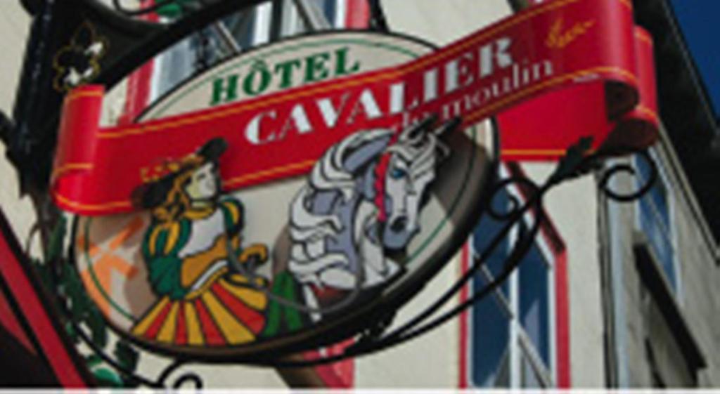 Sertifikat, nagrada, logo ili drugi dokument prikazan u objektu Hotel Le Cavalier Du Moulin