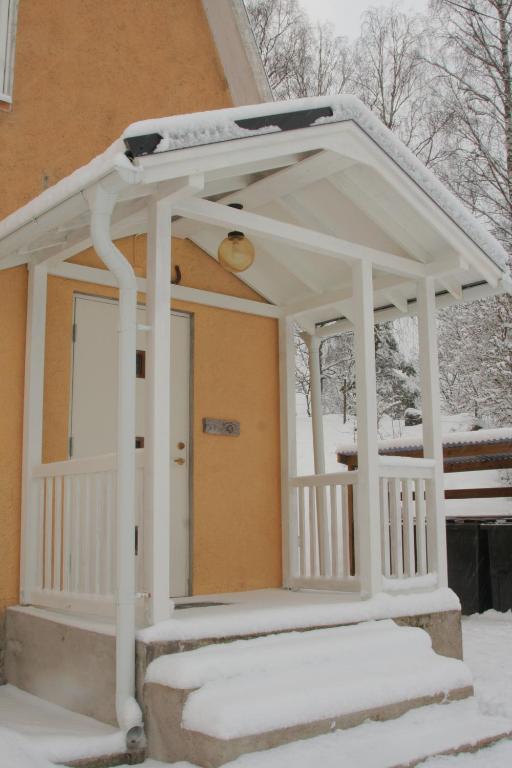 Bed & Breakfast Björkhyddan v zimě