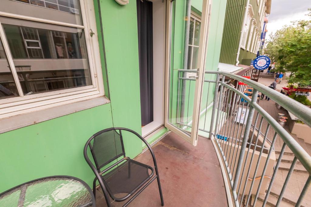Saga Apartments Akureyri - Apartment With Balcony
