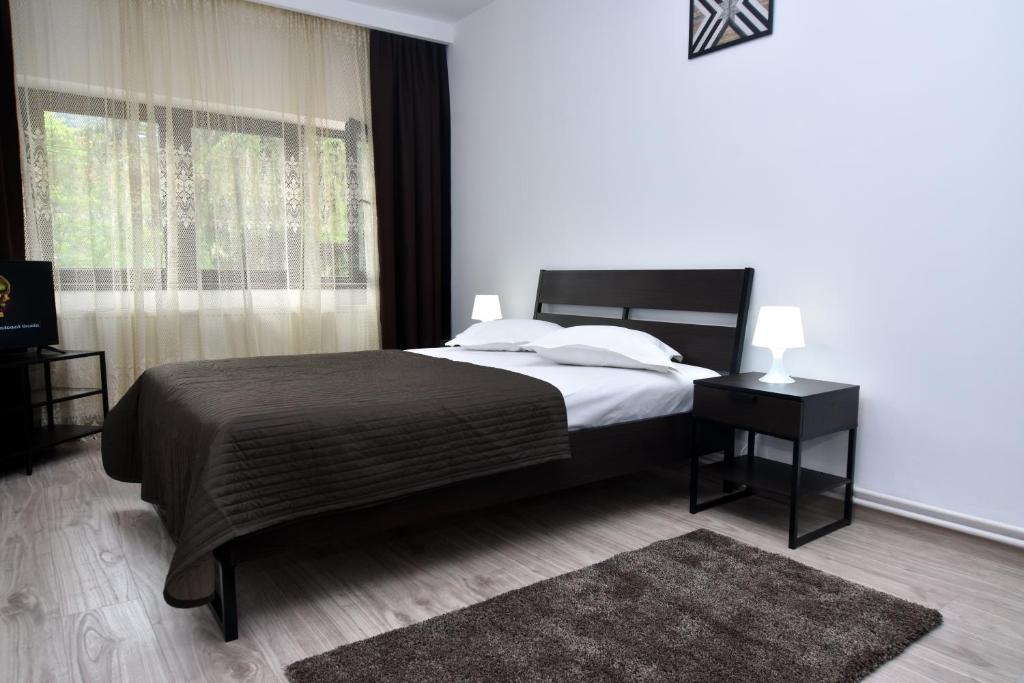 Residence SINAIA Apartments - Apartment Mit Zwei Schlafzimmern
