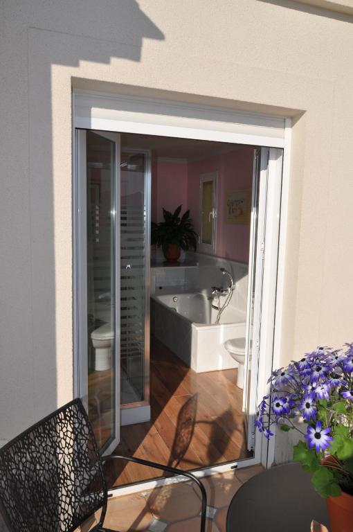 Welcome Inn Nerja guest house Luxury Bed & Breakfast - Junior Suite With Terrace