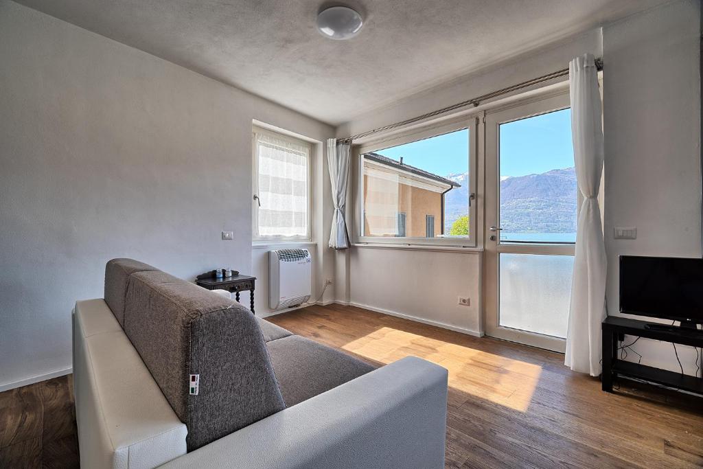 TV a/nebo společenská místnost v ubytování Marina Apartments