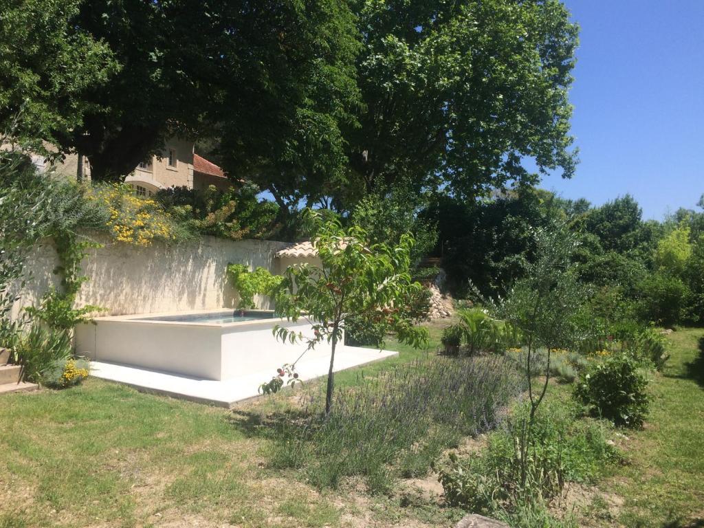 Zahrada ubytování Domaine Fontaine