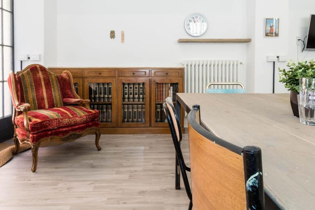 Część wypoczynkowa w obiekcie JOIVY Exclusive Apt for 4 in Navigli near parks