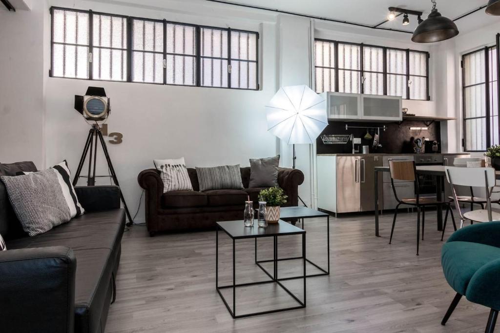 Część wypoczynkowa w obiekcie JOIVY Exclusive Apt for 4 in Navigli near parks
