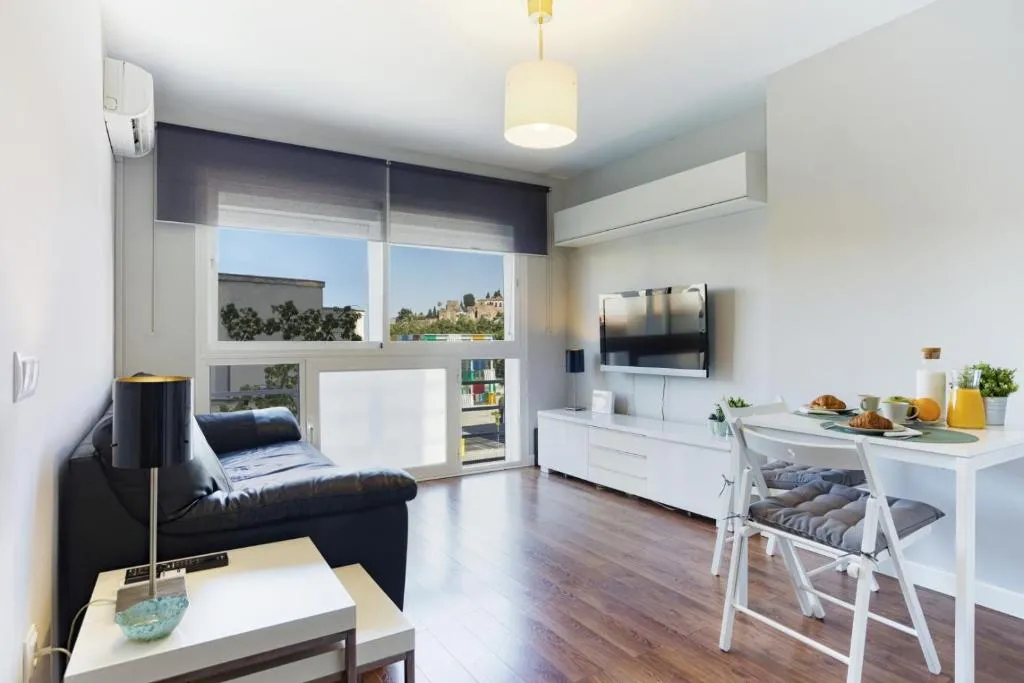 Malagueta Cool Beach Apartment, Malaga, Spain