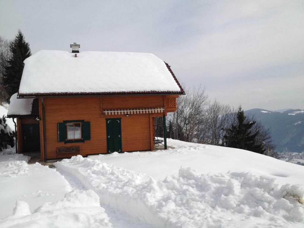 Almchalet Orter talvel