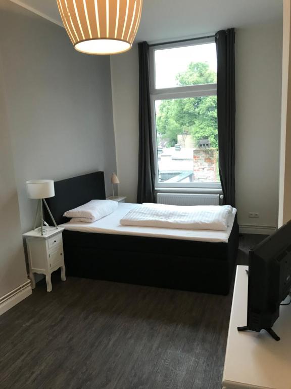 Hotel Fame am Hauptbahnhof - Resim 16