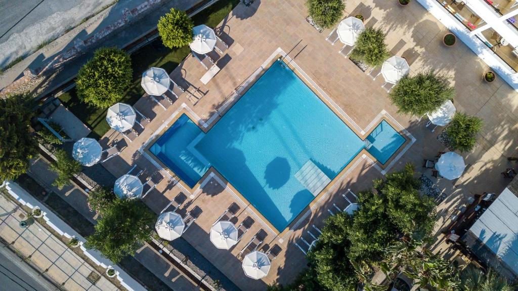 Bazén v ubytování Mon Repos Hotel nebo v jeho okolí