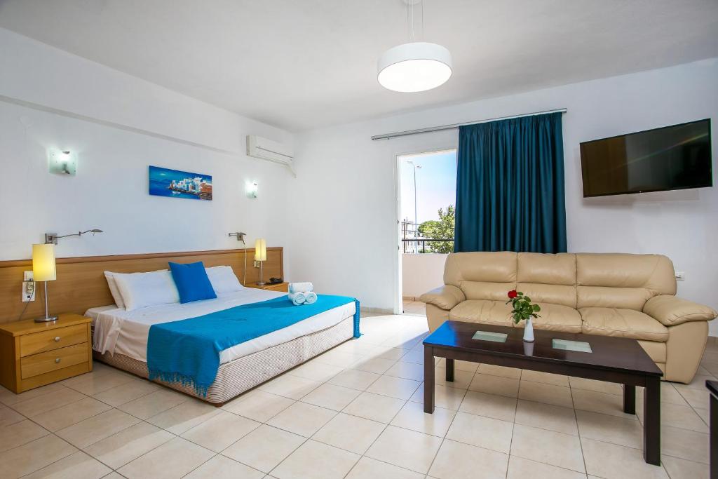 Postel nebo postele na pokoji v ubytování Mon Repos Hotel