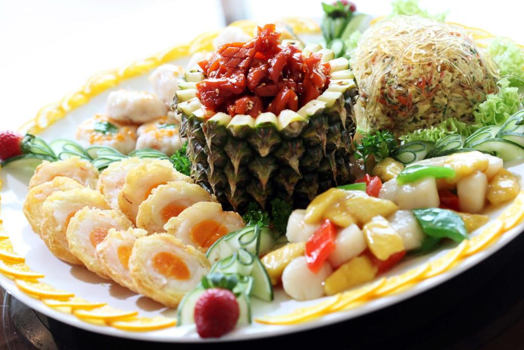 Makanan di atau berdekatan resort