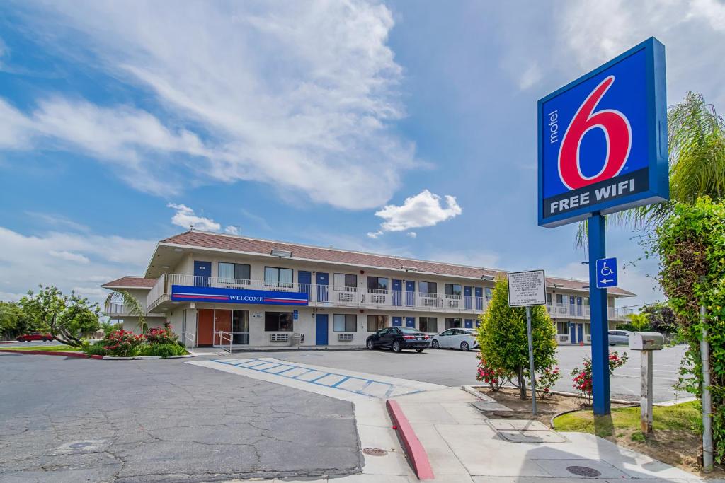 Motel 6-Bakersfield, CA - Airport, Bakersfield – Updated 2023 Prices