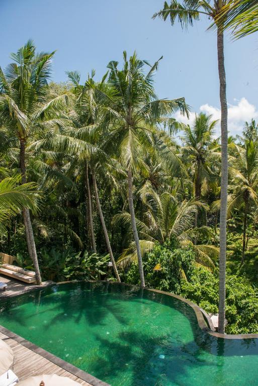 Bazén v ubytování Komaneka at Rasa Sayang Ubud nebo v jeho okolí