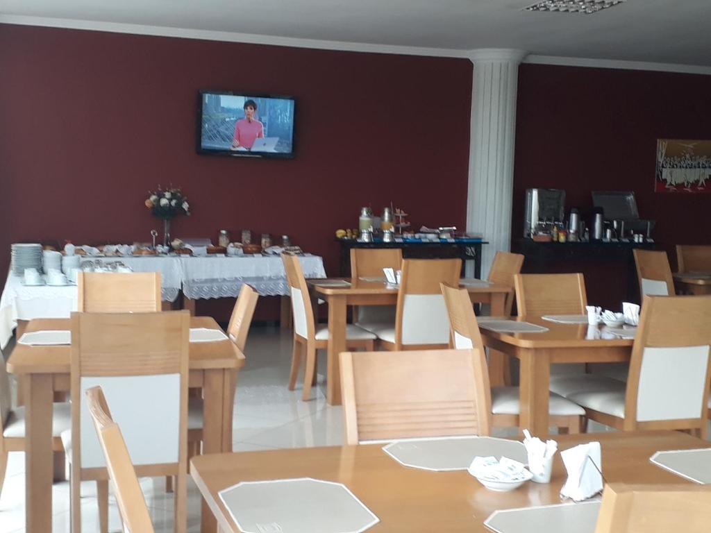  Athens Palace Hotel