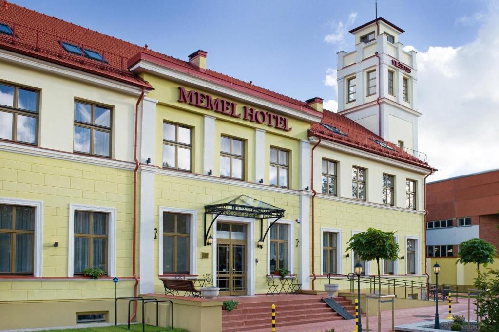 Budova, kde se hotel nachází